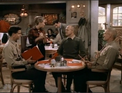 MAJOR_DAD_-_E3X08_LADY_IN_WAITING_258.jpg
