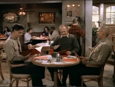 MAJOR_DAD_-_E3X08_LADY_IN_WAITING_261.jpg