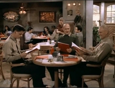 MAJOR_DAD_-_E3X08_LADY_IN_WAITING_264.jpg