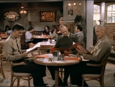 MAJOR_DAD_-_E3X08_LADY_IN_WAITING_267.jpg