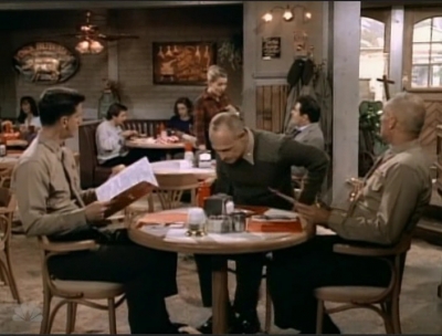 MAJOR_DAD_-_E3X08_LADY_IN_WAITING_273.jpg