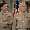 MAJOR_DAD_-_E3X08_LADY_IN_WAITING_190.jpg