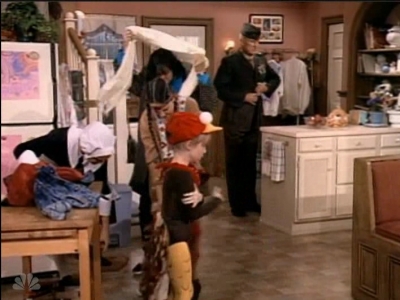 MAJOR_DAD_-_E3X09_GENERAL_UNREST_396.jpg