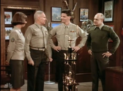 MAJOR_DAD_-_E3X14_WEVE_GOT_TROUBLE_043.jpg