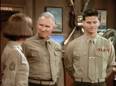 MAJOR_DAD_-_E3X14_WEVE_GOT_TROUBLE_111.jpg