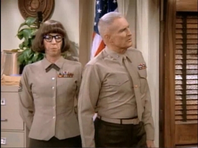 MAJOR_DAD_-_E3X15_THREES_A_CROWD_038.jpg