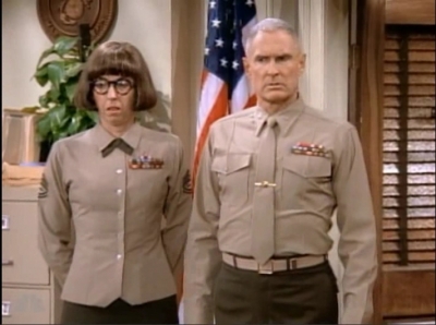 MAJOR_DAD_-_E3X15_THREES_A_CROWD_052.jpg