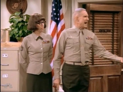 MAJOR_DAD_-_E3X15_THREES_A_CROWD_079.jpg