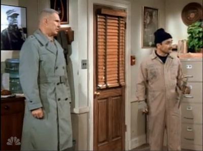 MAJOR_DAD_-_E3X15_THREES_A_CROWD_132.jpg