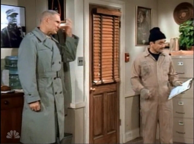 MAJOR_DAD_-_E3X15_THREES_A_CROWD_133.jpg