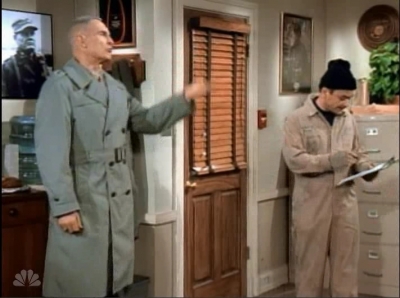MAJOR_DAD_-_E3X15_THREES_A_CROWD_134.jpg