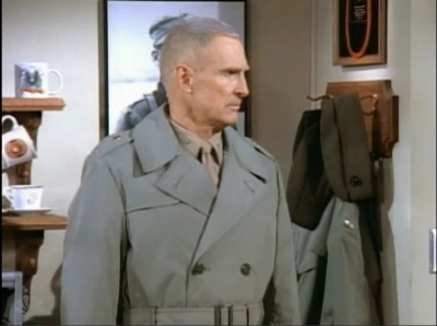 MAJOR_DAD_-_E3X15_THREES_A_CROWD_136.jpg