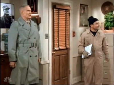 MAJOR_DAD_-_E3X15_THREES_A_CROWD_148.jpg