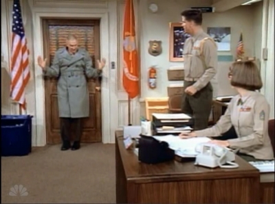 MAJOR_DAD_-_E3X15_THREES_A_CROWD_212.jpg