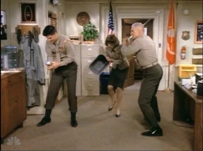 MAJOR_DAD_-_E3X15_THREES_A_CROWD_269.jpg