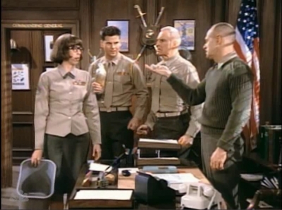 MAJOR_DAD_-_E3X15_THREES_A_CROWD_347.jpg