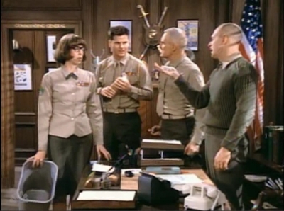 MAJOR_DAD_-_E3X15_THREES_A_CROWD_350.jpg