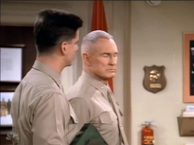 MAJOR_DAD_-_E3X19_WHEN_GUNNY_TALKS_165.jpg