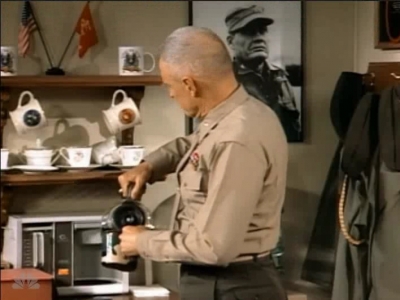 MAJOR_DAD_-_E3X19_WHEN_GUNNY_TALKS_284.jpg