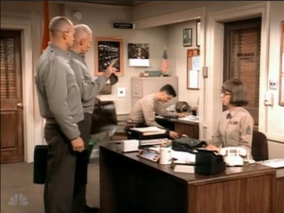 MAJOR_DAD_-_E3X19_WHEN_GUNNY_TALKS_432.jpg