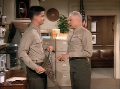 MAJOR_DAD_-_E3X21_SICK_BAY_108.jpg