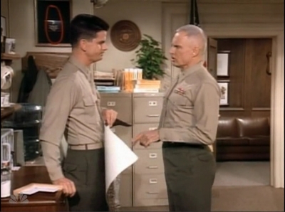 MAJOR_DAD_-_E3X21_SICK_BAY_109.jpg