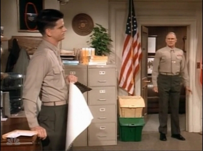 MAJOR_DAD_-_E3X21_SICK_BAY_115.jpg
