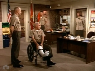 MAJOR_DAD_-_E4X01_THE_PEOPLES_CHOICE_PT_1_046.jpg