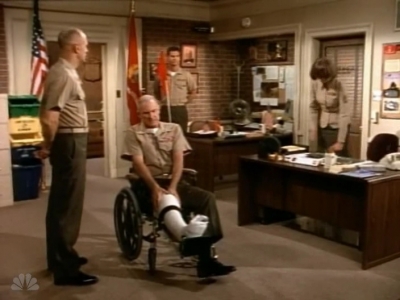 MAJOR_DAD_-_E4X01_THE_PEOPLES_CHOICE_PT_1_047.jpg