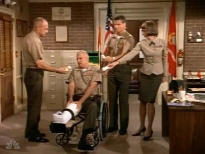 MAJOR_DAD_-_E4X01_THE_PEOPLES_CHOICE_PT_1_055.jpg