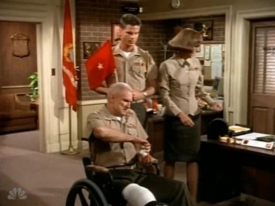 MAJOR_DAD_-_E4X01_THE_PEOPLES_CHOICE_PT_1_065.jpg
