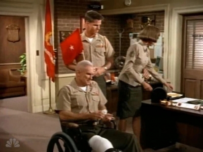 MAJOR_DAD_-_E4X01_THE_PEOPLES_CHOICE_PT_1_066.jpg