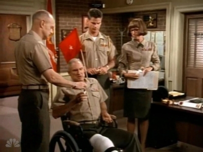 MAJOR_DAD_-_E4X01_THE_PEOPLES_CHOICE_PT_1_077.jpg