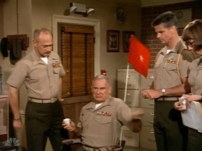MAJOR_DAD_-_E4X01_THE_PEOPLES_CHOICE_PT_1_079.jpg