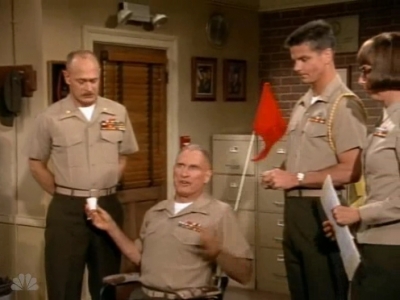 MAJOR_DAD_-_E4X01_THE_PEOPLES_CHOICE_PT_1_096.jpg