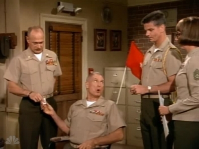 MAJOR_DAD_-_E4X01_THE_PEOPLES_CHOICE_PT_1_098.jpg