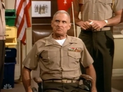 MAJOR_DAD_-_E4X01_THE_PEOPLES_CHOICE_PT_1_120.jpg