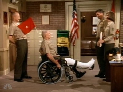 MAJOR_DAD_-_E4X01_THE_PEOPLES_CHOICE_PT_1_130.jpg