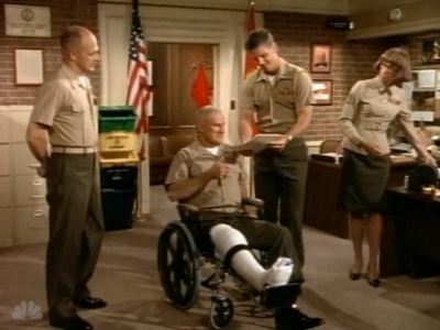 MAJOR_DAD_-_E4X01_THE_PEOPLES_CHOICE_PT_1_190.jpg