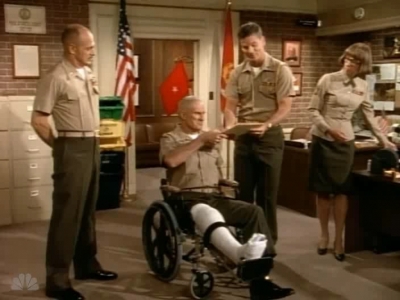 MAJOR_DAD_-_E4X01_THE_PEOPLES_CHOICE_PT_1_191.jpg