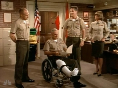 MAJOR_DAD_-_E4X01_THE_PEOPLES_CHOICE_PT_1_194.jpg