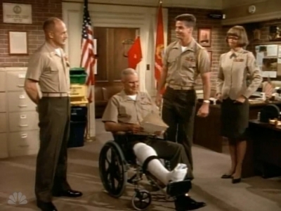 MAJOR_DAD_-_E4X01_THE_PEOPLES_CHOICE_PT_1_195.jpg