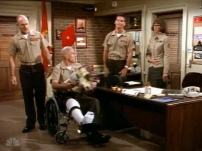 MAJOR_DAD_-_E4X01_THE_PEOPLES_CHOICE_PT_1_266.jpg
