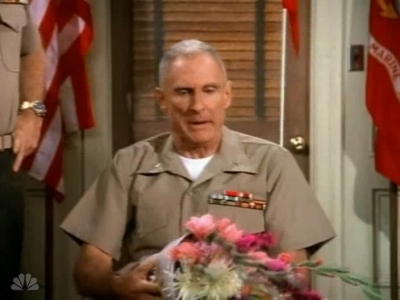 MAJOR_DAD_-_E4X01_THE_PEOPLES_CHOICE_PT_1_267.jpg