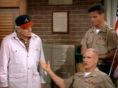 MAJOR_DAD_-_E4X01_THE_PEOPLES_CHOICE_PT_1_365.jpg