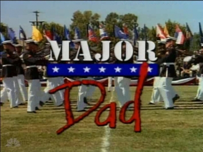 MAJOR_DAD_-_E4X03_HERES_LOOKING_AT_YOU_POL_001.jpg