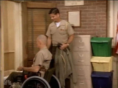 MAJOR_DAD_-_E4X03_HERES_LOOKING_AT_YOU_POL_042.jpg