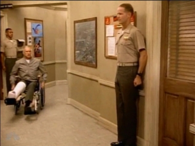 MAJOR_DAD_-_E4X03_HERES_LOOKING_AT_YOU_POL_045.jpg