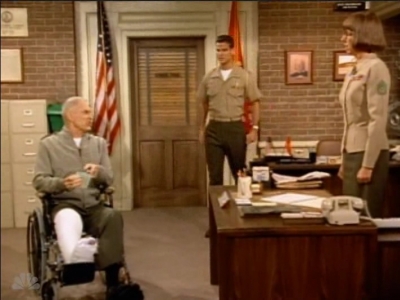 MAJOR_DAD_-_E4X03_HERES_LOOKING_AT_YOU_POL_082.jpg