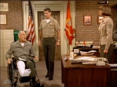 MAJOR_DAD_-_E4X03_HERES_LOOKING_AT_YOU_POL_088.jpg